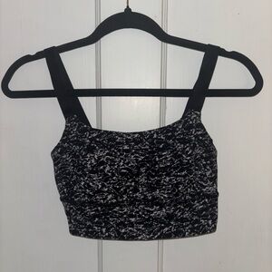 Lululemon black and white sports bra